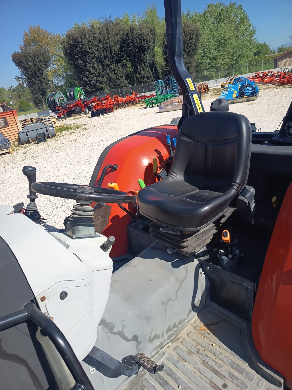 
								Trattore Agricolo Usato Same Explorer 105 TB con Caricatore Frontale Sigma 4 Iron – 105 CV – 2018 – 4.963 h – € 35.000 full									