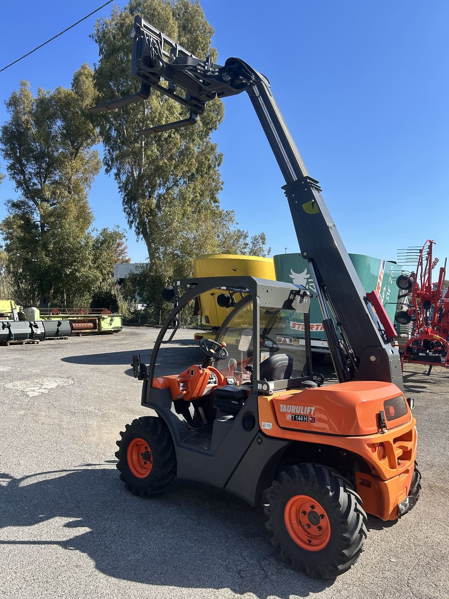 
								NUOVO Old Stock Sollevatore telescopico ultracompatto AUSA T144H – Occasione – € 38.900 full									