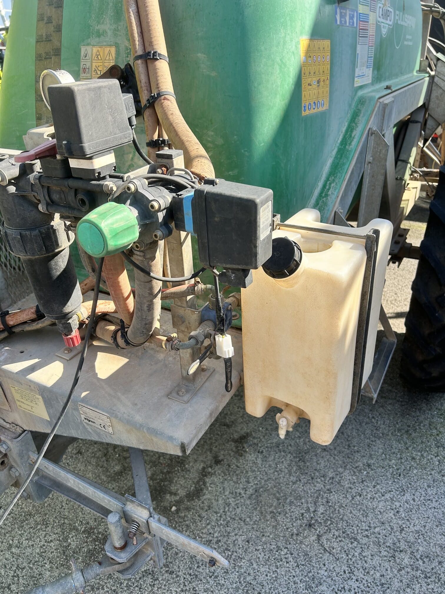
								Polverizzatore trainato Unigreen Campo 16 HT Usato buono stato – Barra Irroratrice – € 6.600 full									