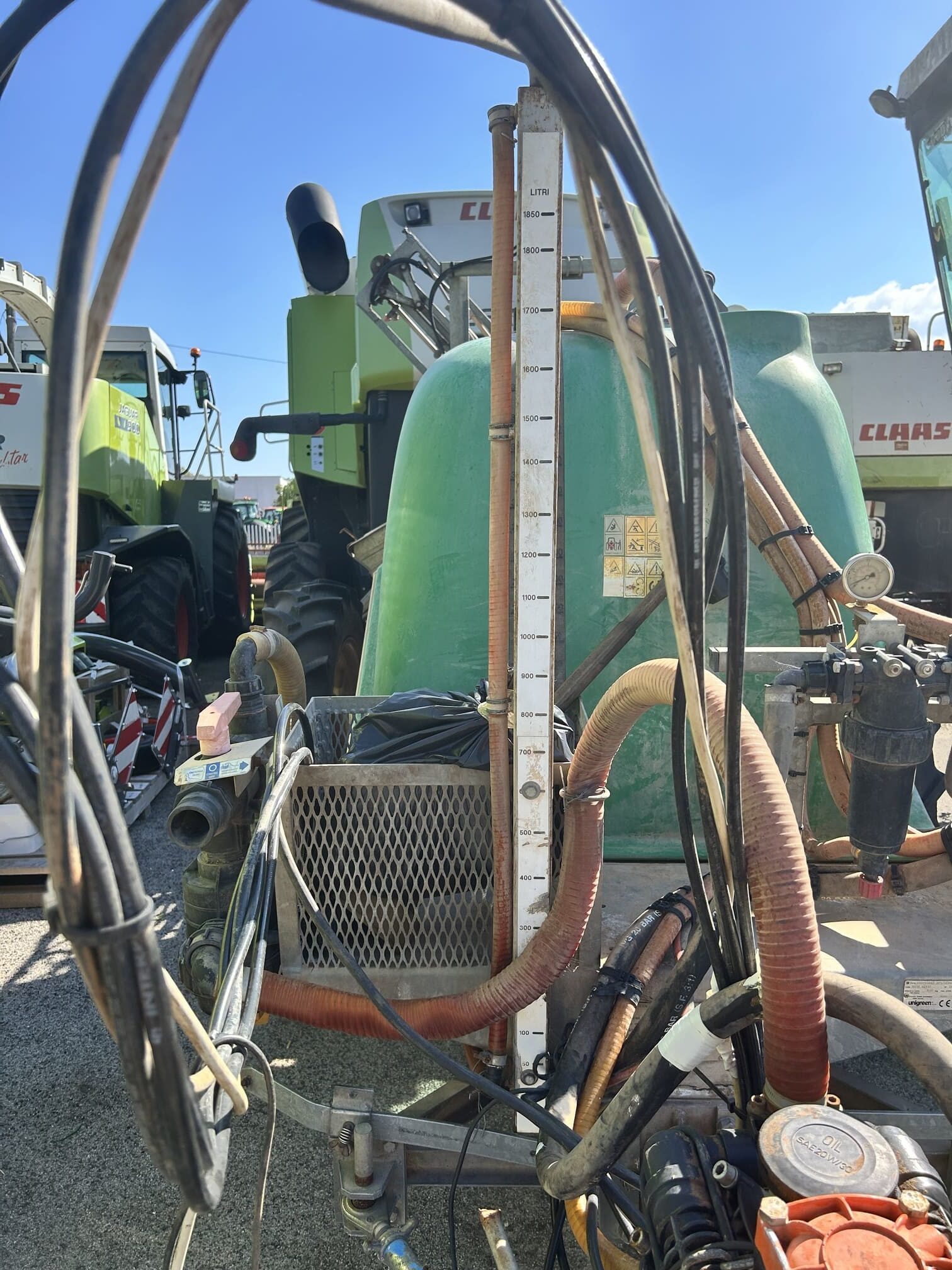 
								Polverizzatore trainato Unigreen Campo 16 HT Usato buono stato – Barra Irroratrice – € 6.600 full									
