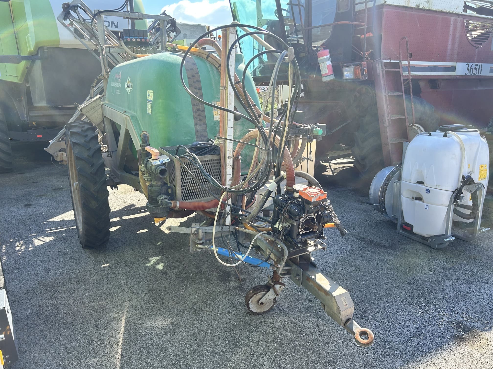 
								Polverizzatore trainato Unigreen Campo 16 HT Usato buono stato – Barra Irroratrice – € 6.600 full									