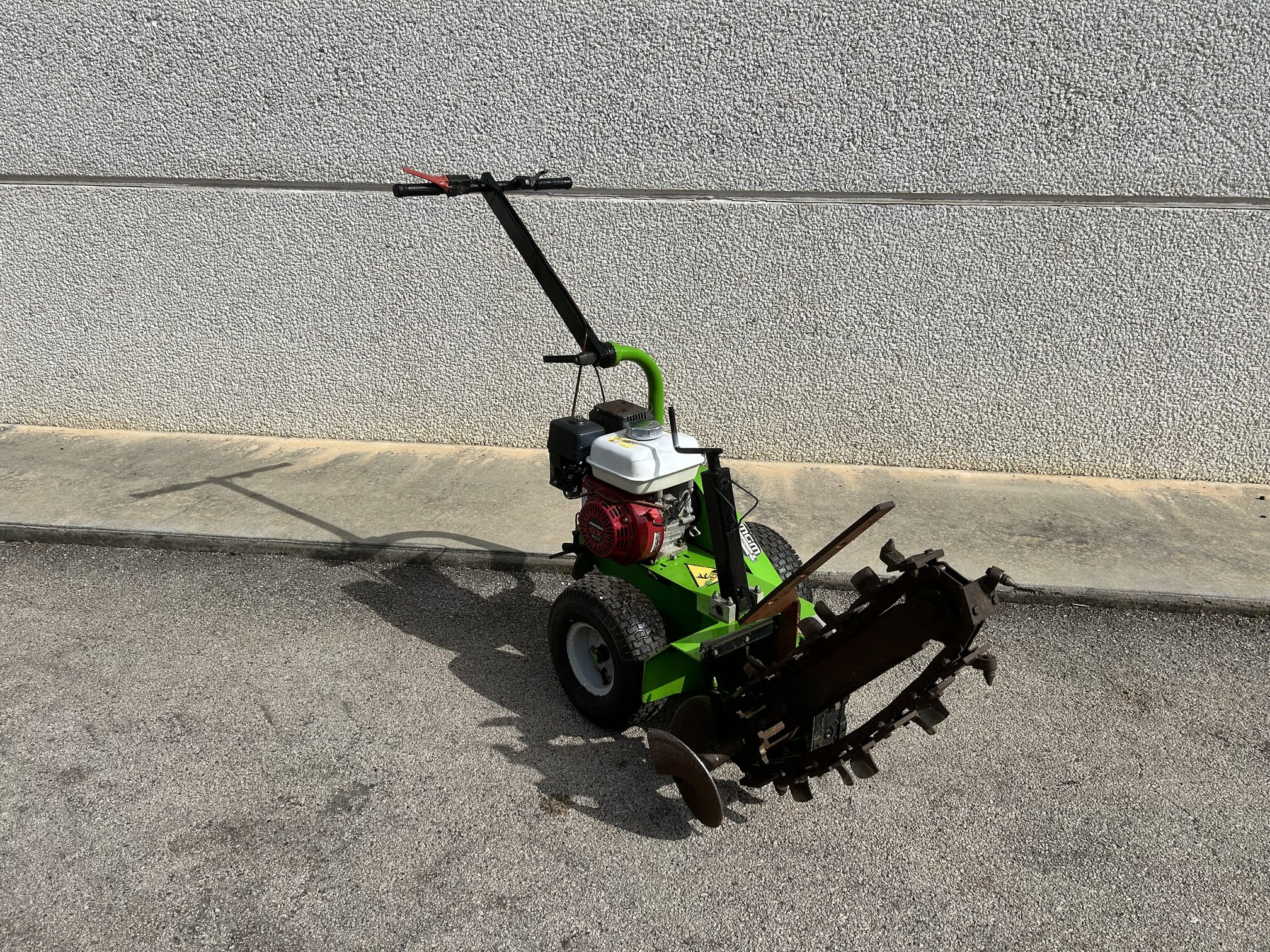 
								Noleggio Catenaria Lampacrescia – essenziale – ottimo stato – € 100/giorno full									