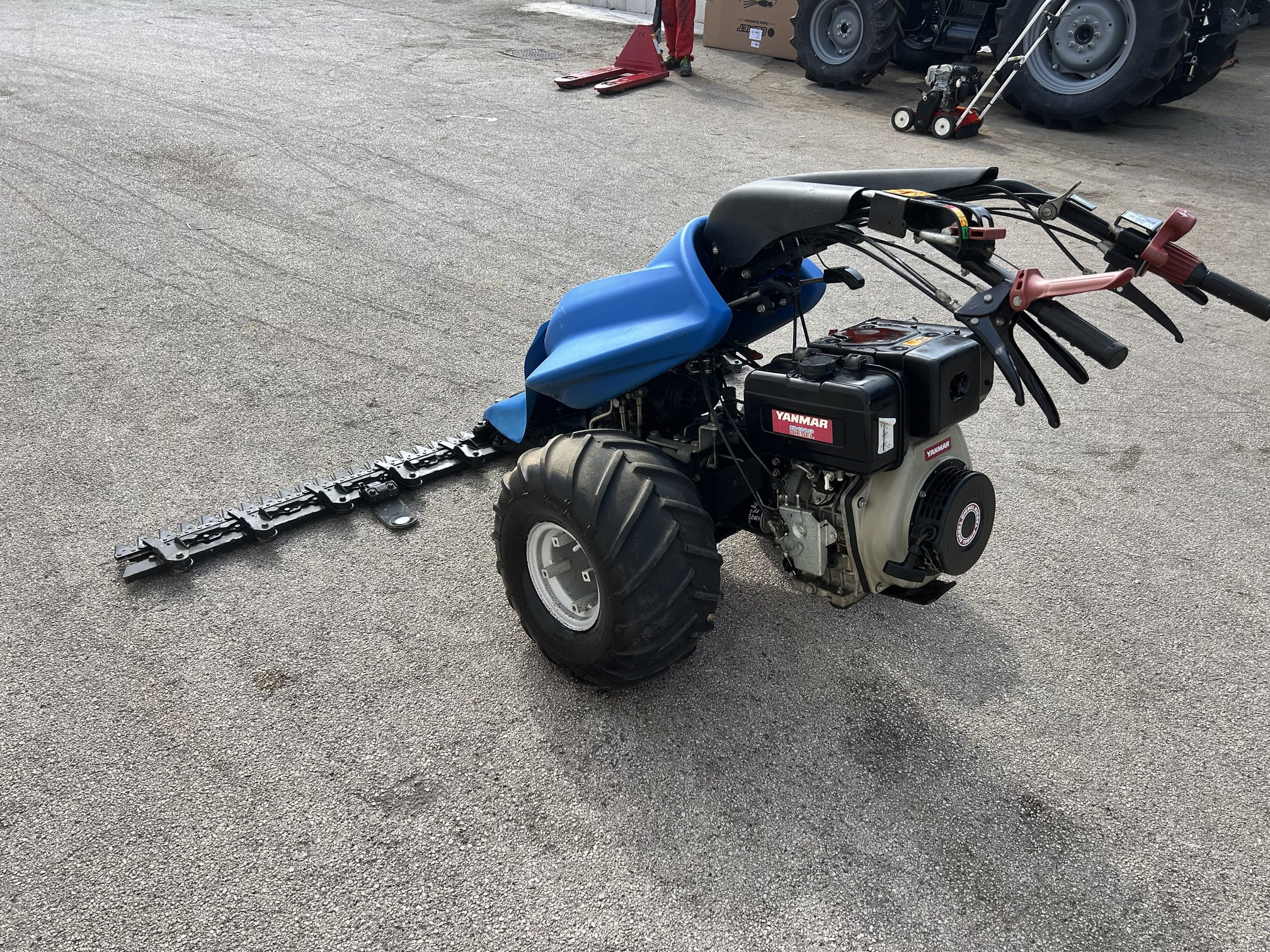 
								Motofalciatrice idrostatica BCS 660 HYWS usato ottimo stato – € 5.900 full									