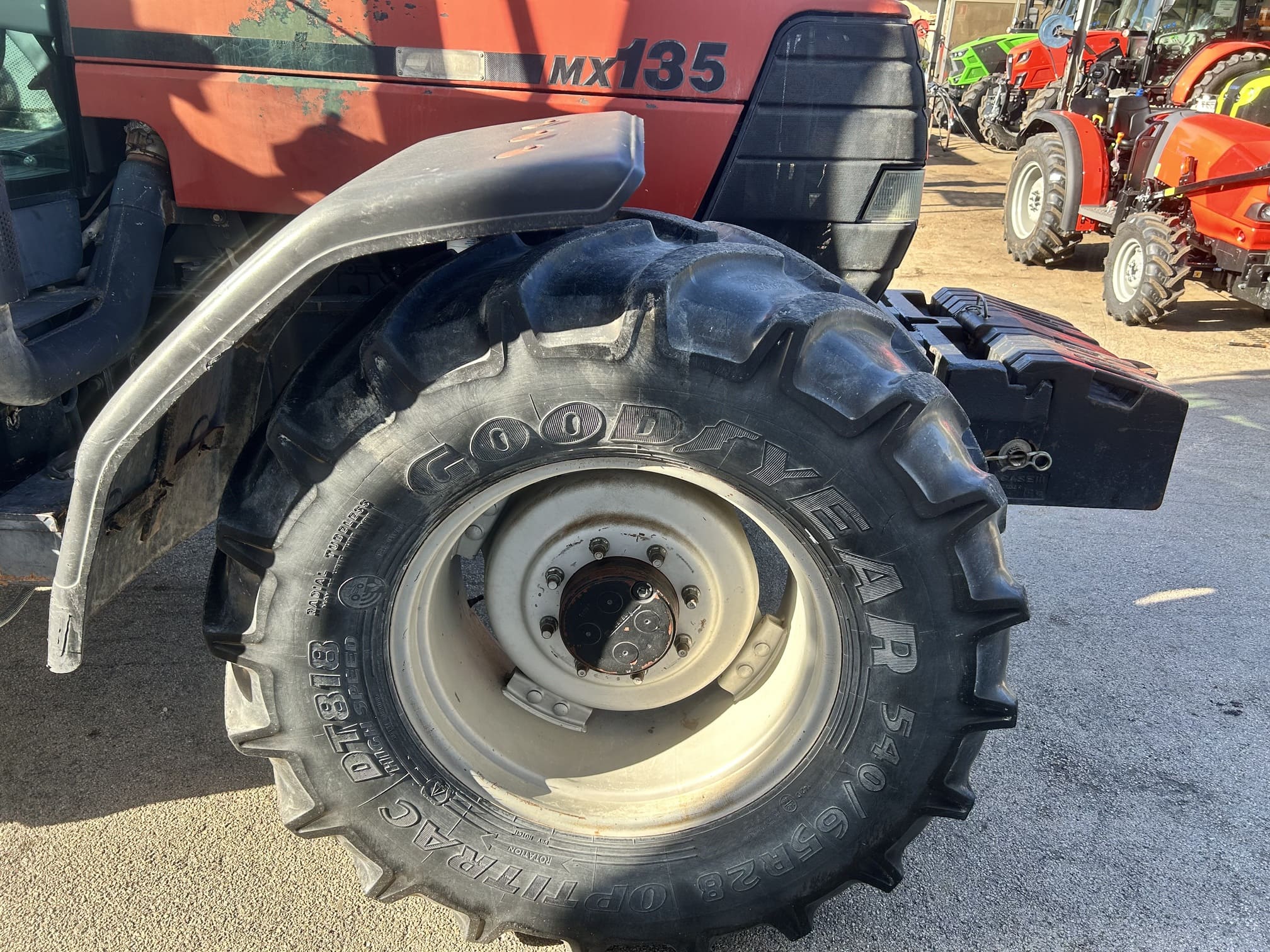 
								Trattore agricolo CASE IH MX 135 Usato – 1999 – 12232 h – 135CV – € 19.900 full									