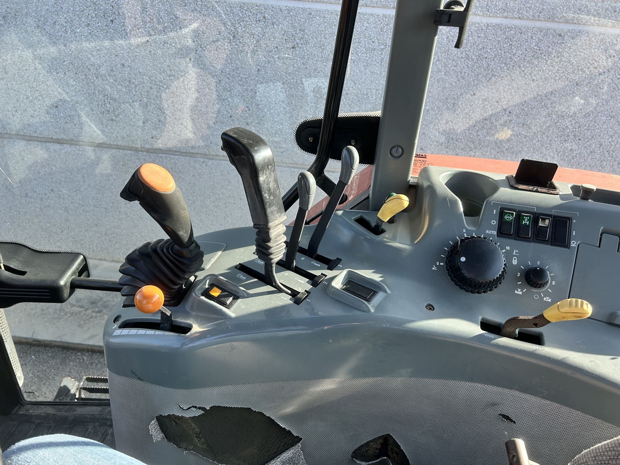 
								Trattore agricolo CASE IH MX 135 Usato – 1999 – 12232 h – 135CV – € 19.900 full									