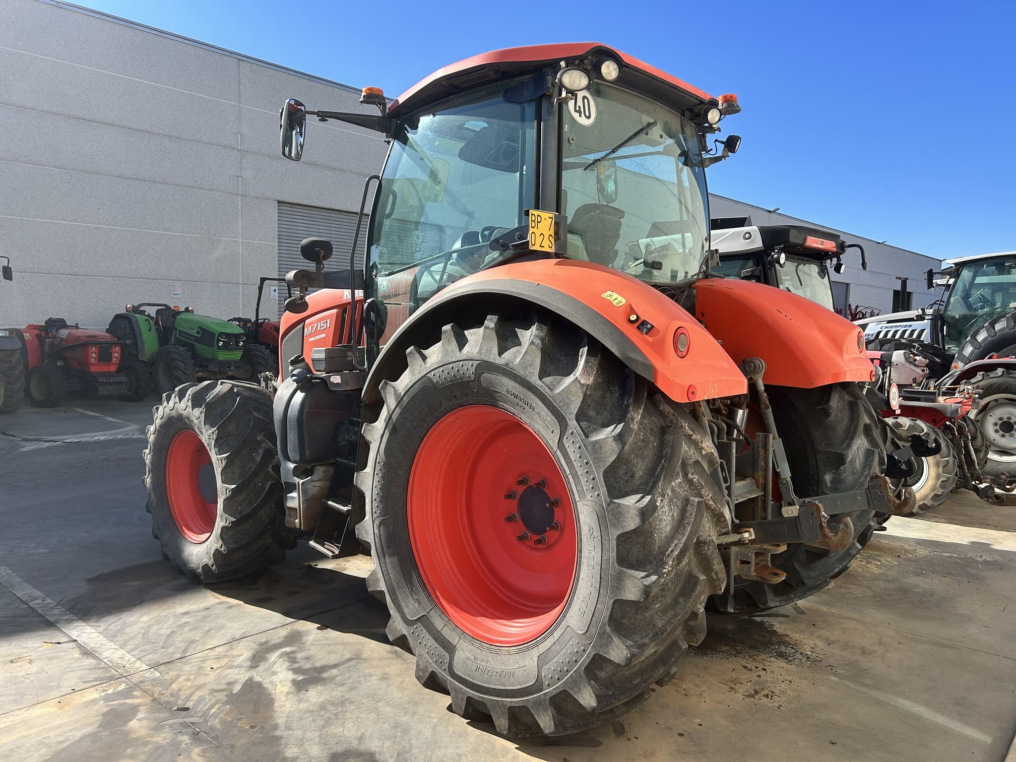 
								Trattore agricolo KUBOTA M7151 Usato – 2017 – 13.243 h – 150CV – € 38.800 full									