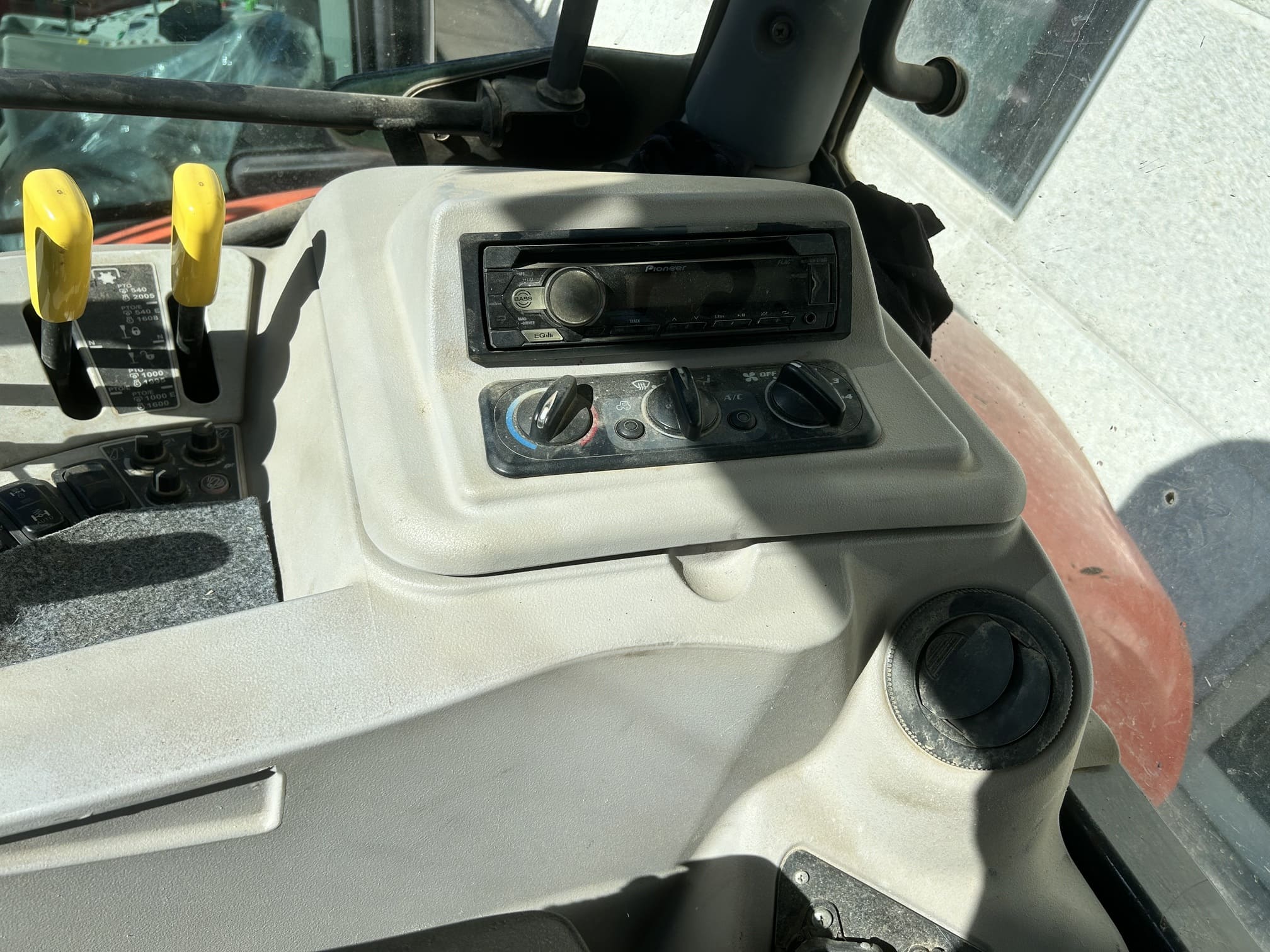
								Trattore agricolo KUBOTA M7151 Usato – 2017 – 13.243 h – 150CV – € 38.800 full									