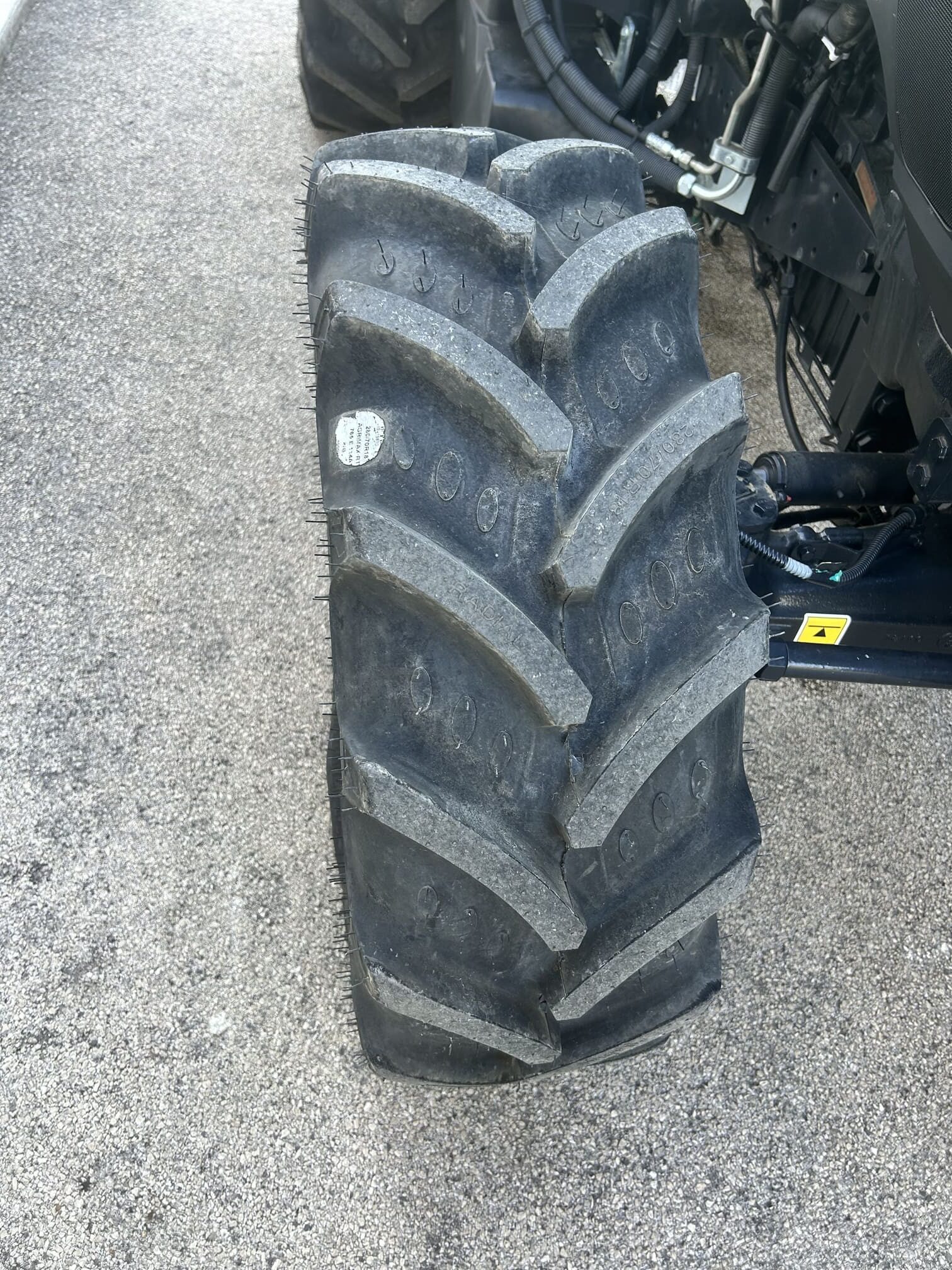 
								Trattore agricolo DEUTZ-FAHR 5105 DF Nuovo – Old Stock – 7 h – 106CV – Prezzo su richiesta full									