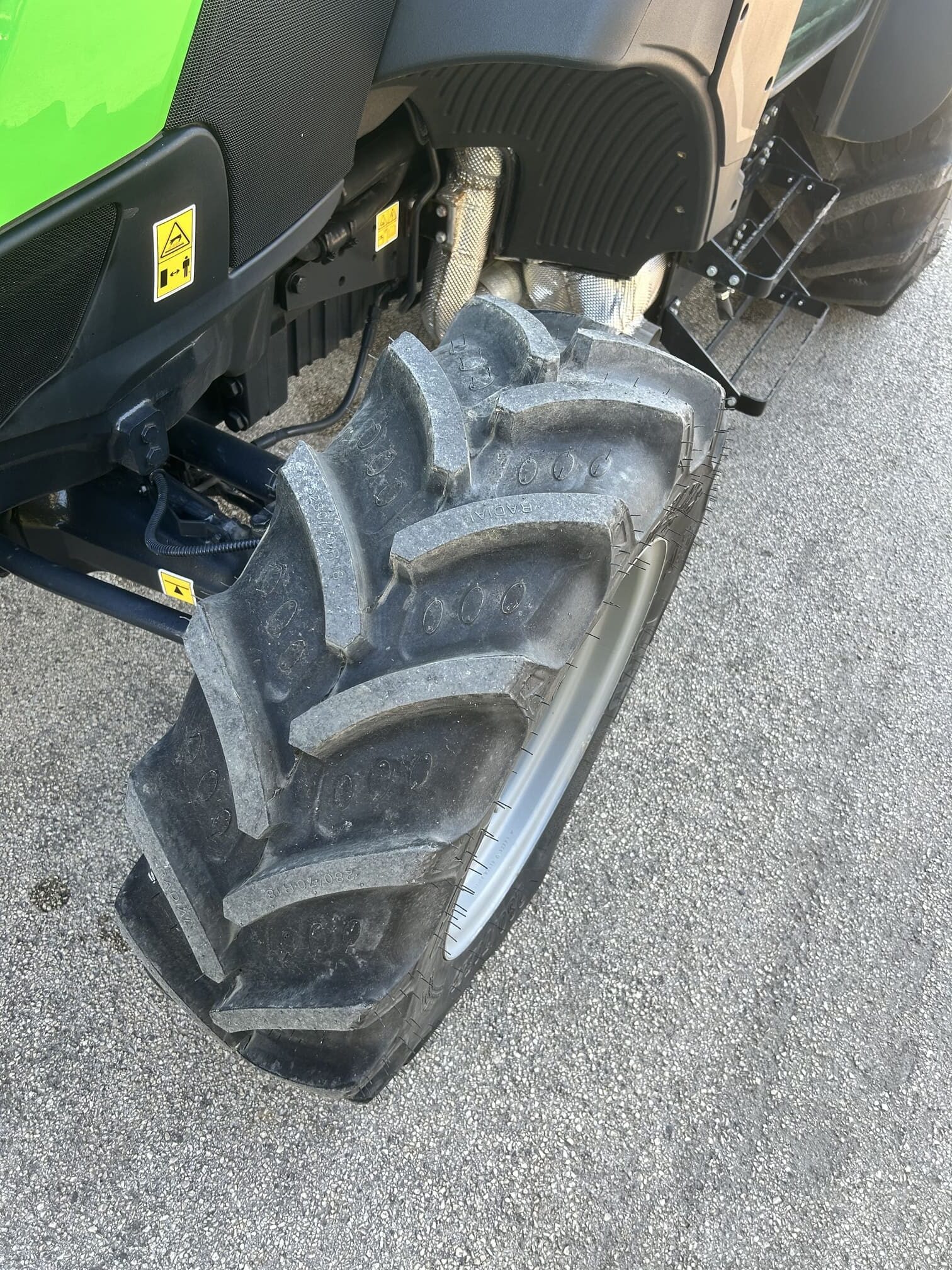 
								Trattore agricolo DEUTZ-FAHR 5105 DF Nuovo – Old Stock – 7 h – 106CV – Prezzo su richiesta full									