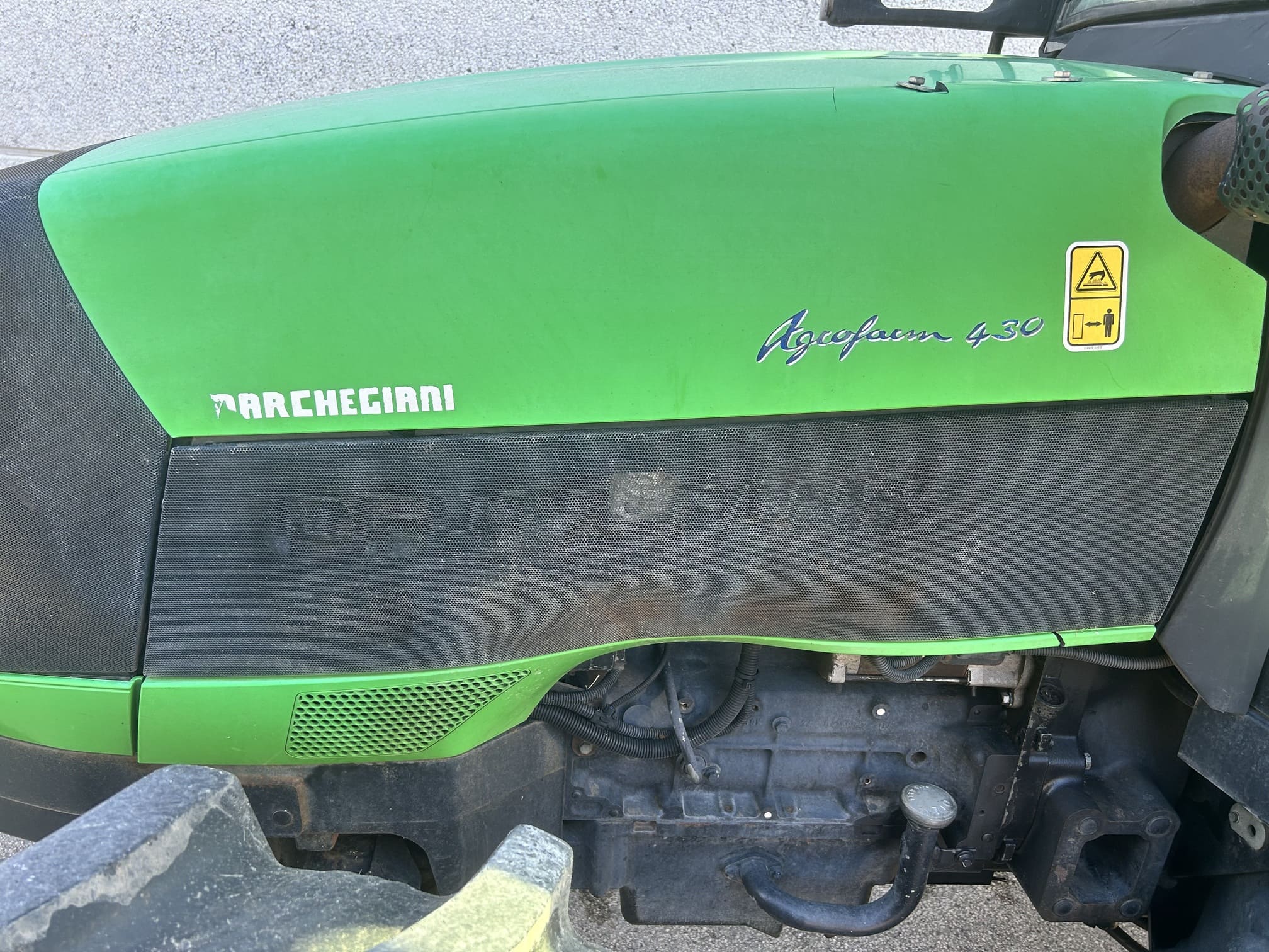 
								Trattore agricolo DEUTZ-FAHR Agrofarm 430 Usato – 2013 – 4.246 h – 109CV – € 28.900 full									