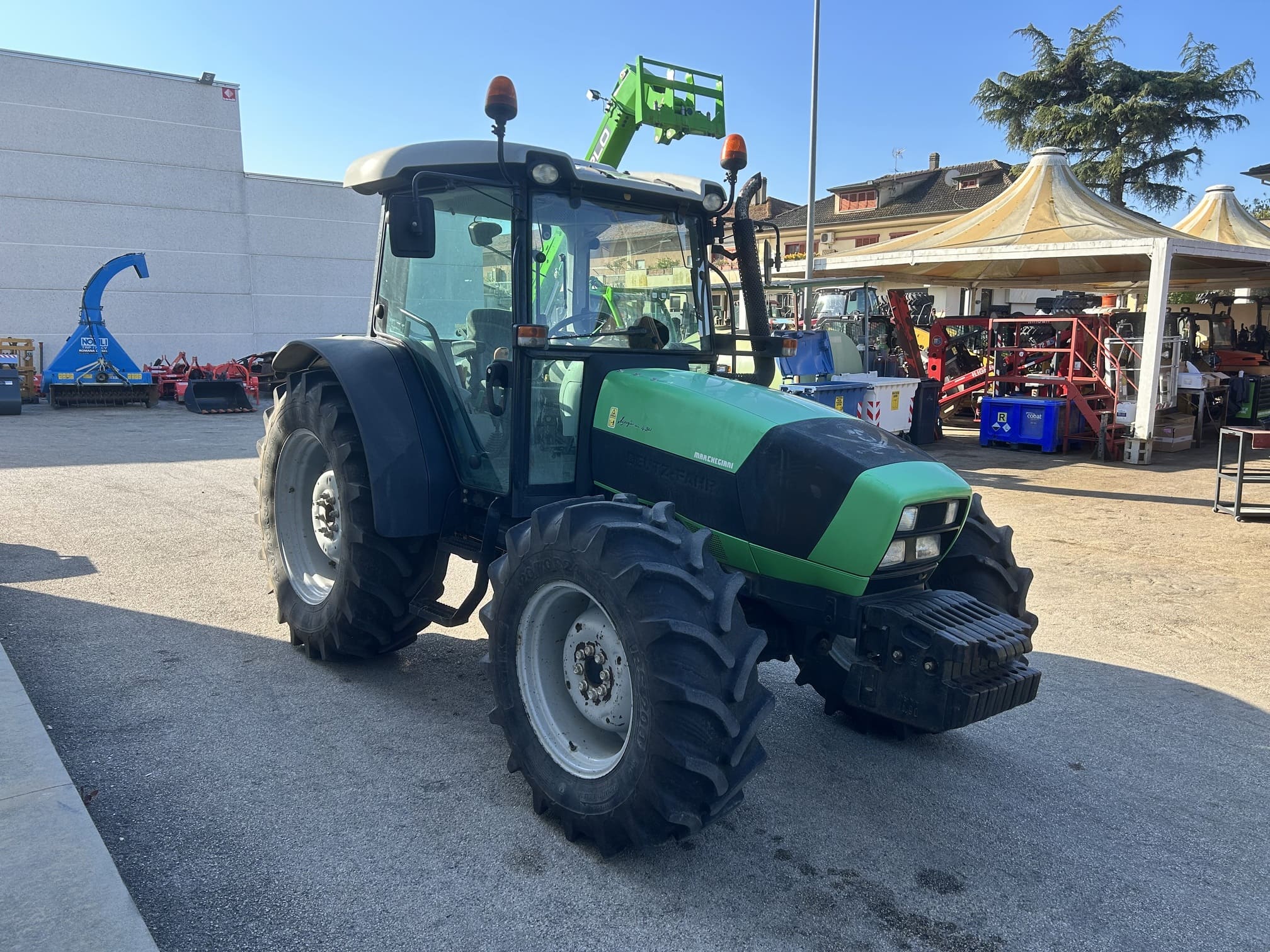 
								Trattore agricolo DEUTZ-FAHR Agrofarm 430 Usato – 2013 – 4.246 h – 109CV – € 28.900 full									