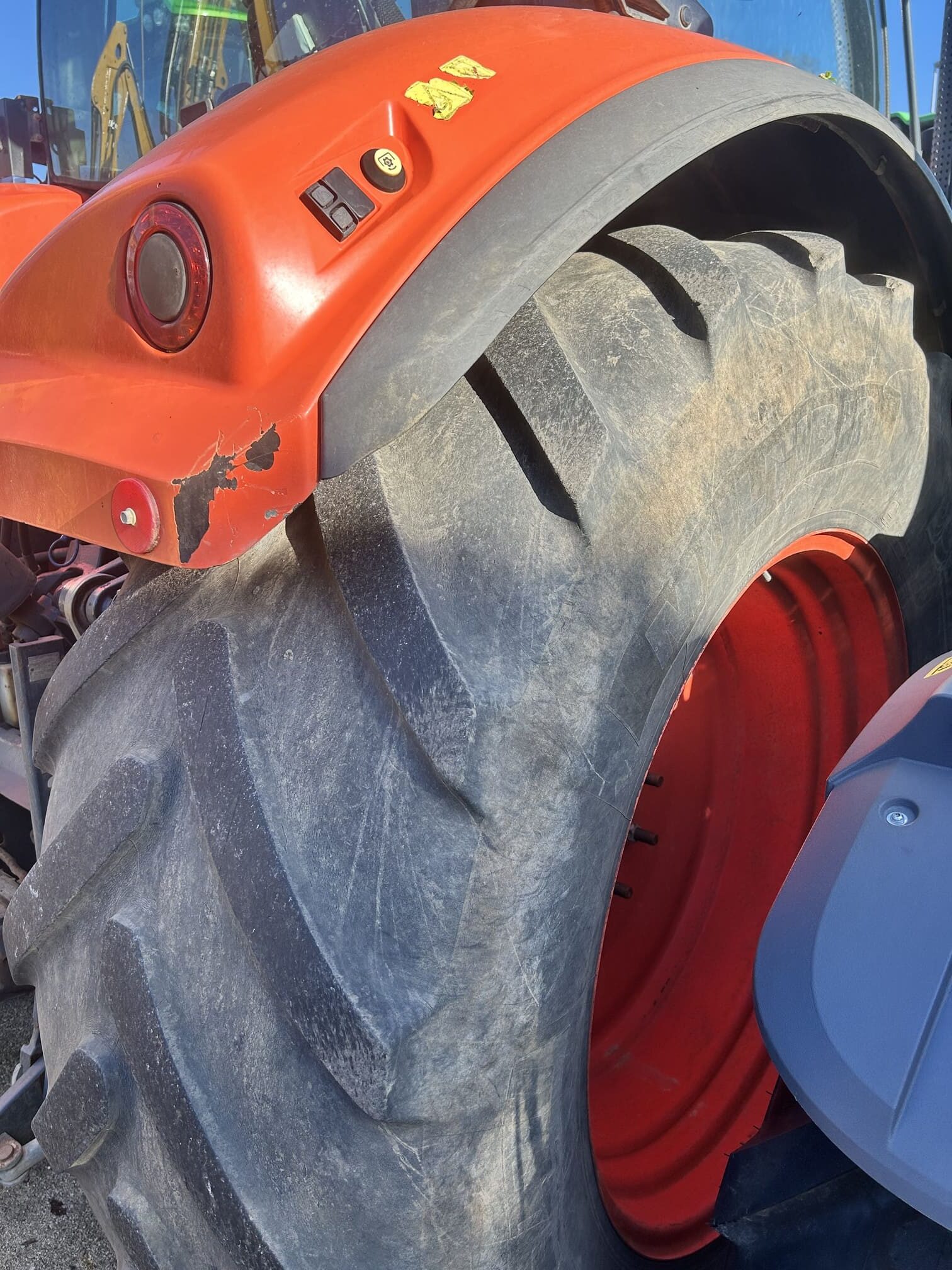 
								Trattore agricolo KUBOTA M7151 Usato – 2016 – 14.209 h – 150CV – € 38.600 full									