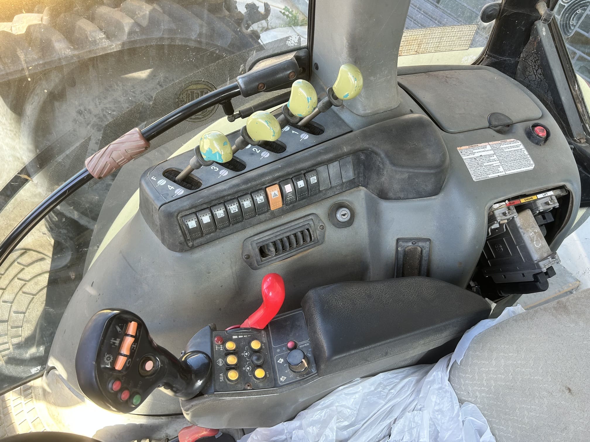 
								Trattore agricolo HURLIMANN SX 1800 – Usato – 2003 – 180CV – € 29.000 full									