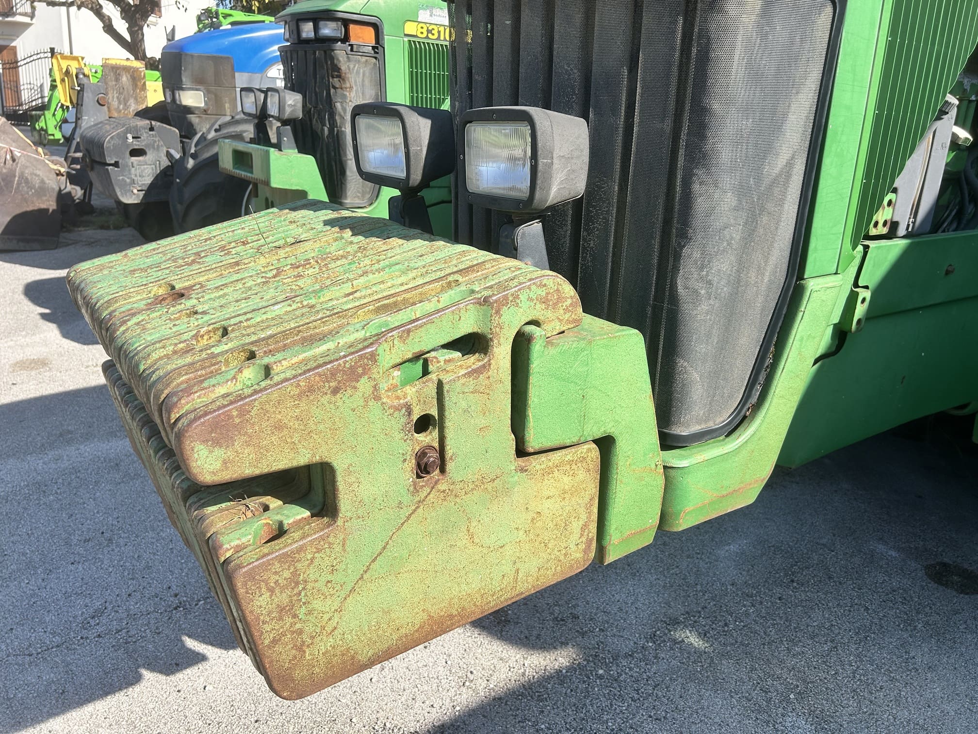 
								Trattore agricolo JOHN DEERE 8310 T Usato – 2002 – 7000 h – 230CV – € 45.000 full									