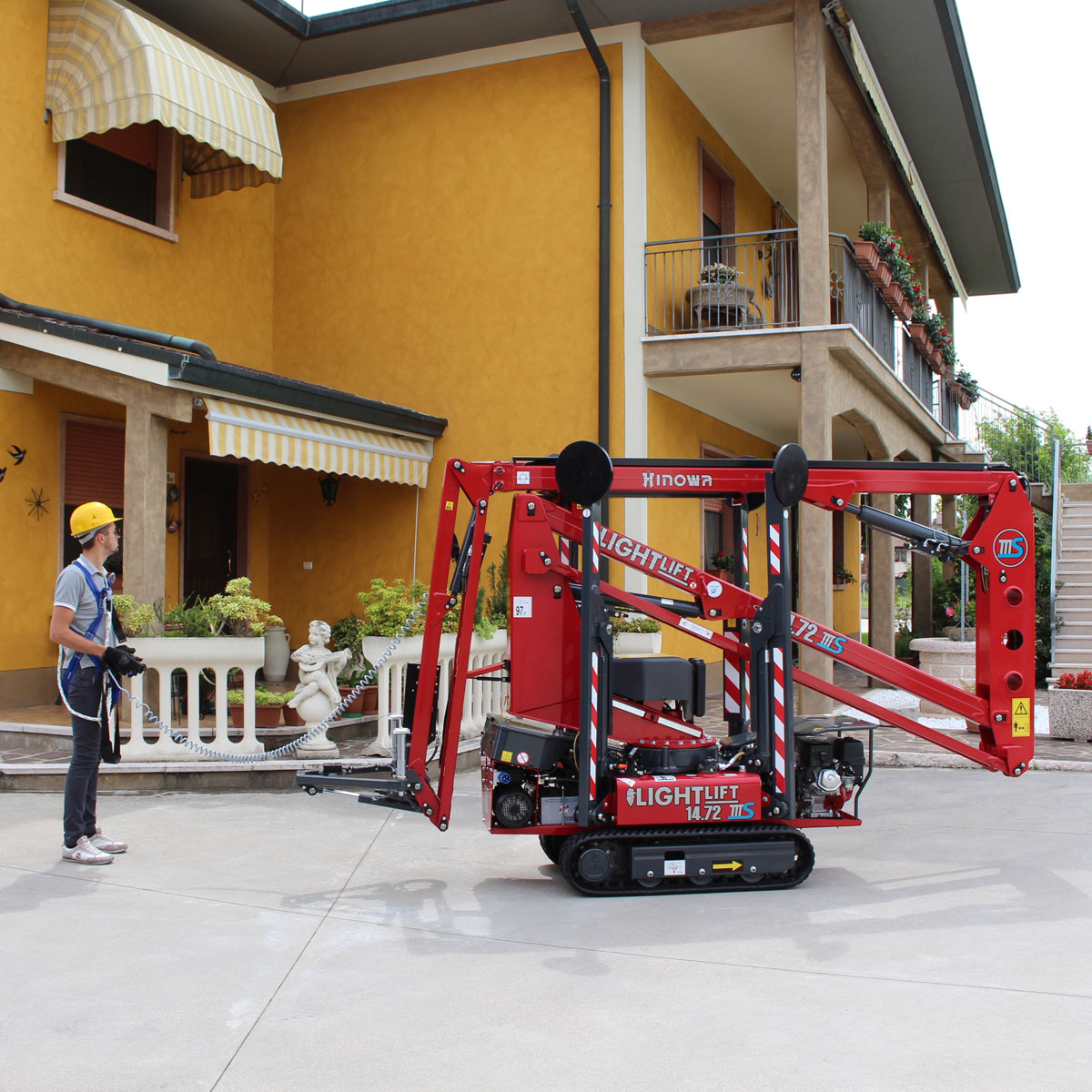 
								Piattaforma aerea HINOWA LIGHTLIFT 14.72 IIIS Usata – 2018 – Ottimo stato – € 35.000 full									