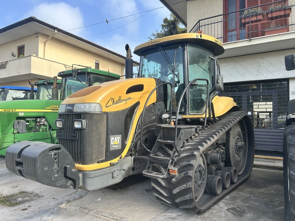 
								Trattore agricolo cingolato CAT Challenger MT 745 B usato – 292 CV – 2006 – Prezzo su richiesta full									