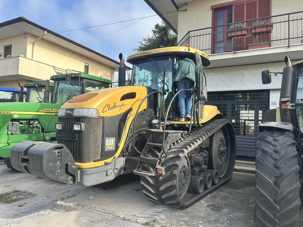 
								Trattore agricolo cingolato CAT Challenger MT 745 B usato – 292 CV – 2006 – Prezzo su richiesta full									