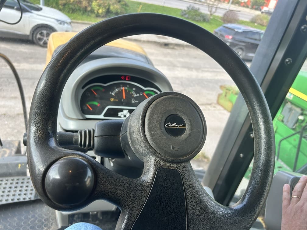 
								Trattore agricolo cingolato CAT Challenger MT 745 B usato – 292 CV – 2006 – Prezzo su richiesta full									