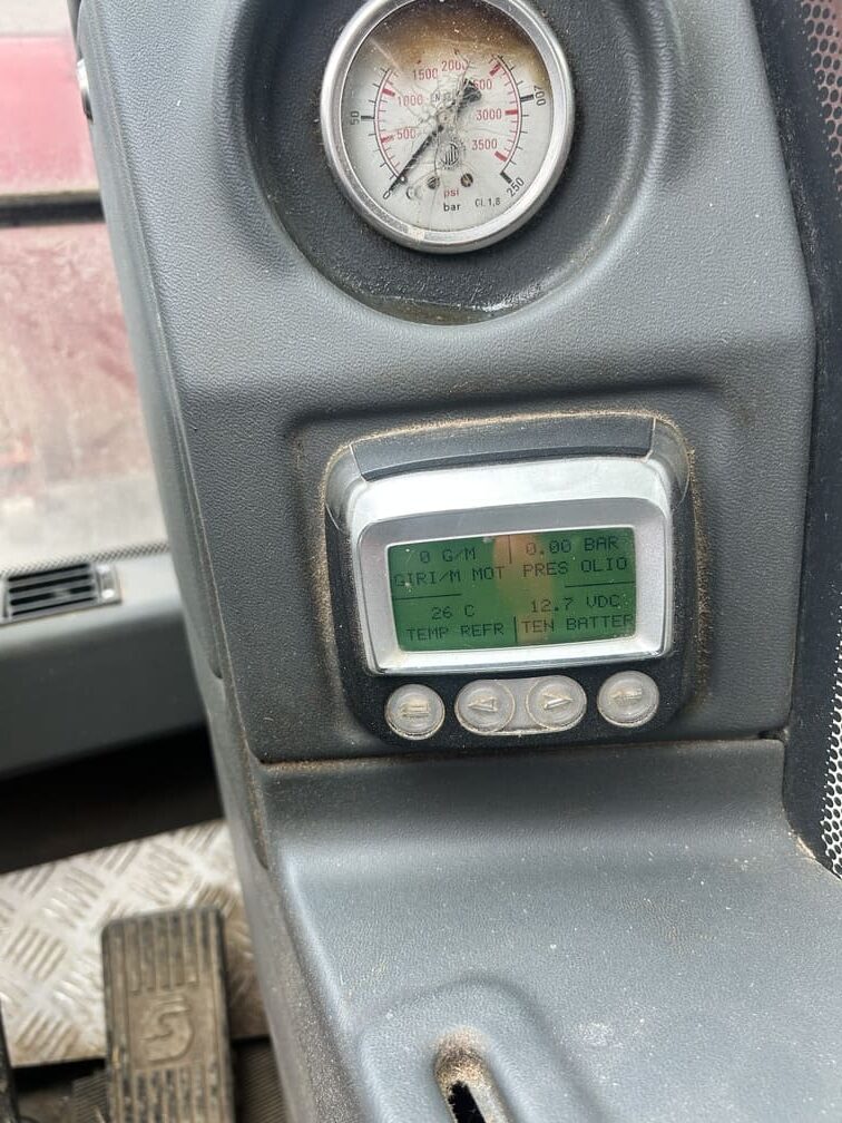 
								Carro miscelatore semovente AGM Maxi 270 Usato – 9.791 h – Ottimo stato – € 44.890 full									