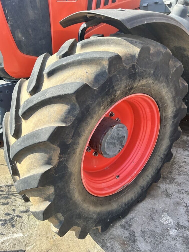 
								Trattore agricolo KUBOTA M7151 Usato – 2022 – 11.500 h – 150CV – € 41.990 full									
