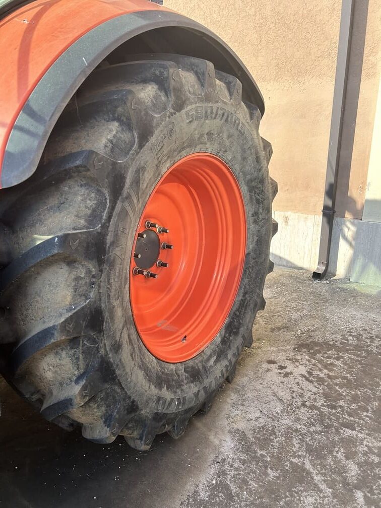 
								Trattore agricolo KUBOTA M7151 Usato – 2022 – 11.500 h – 150CV – € 41.990 full									