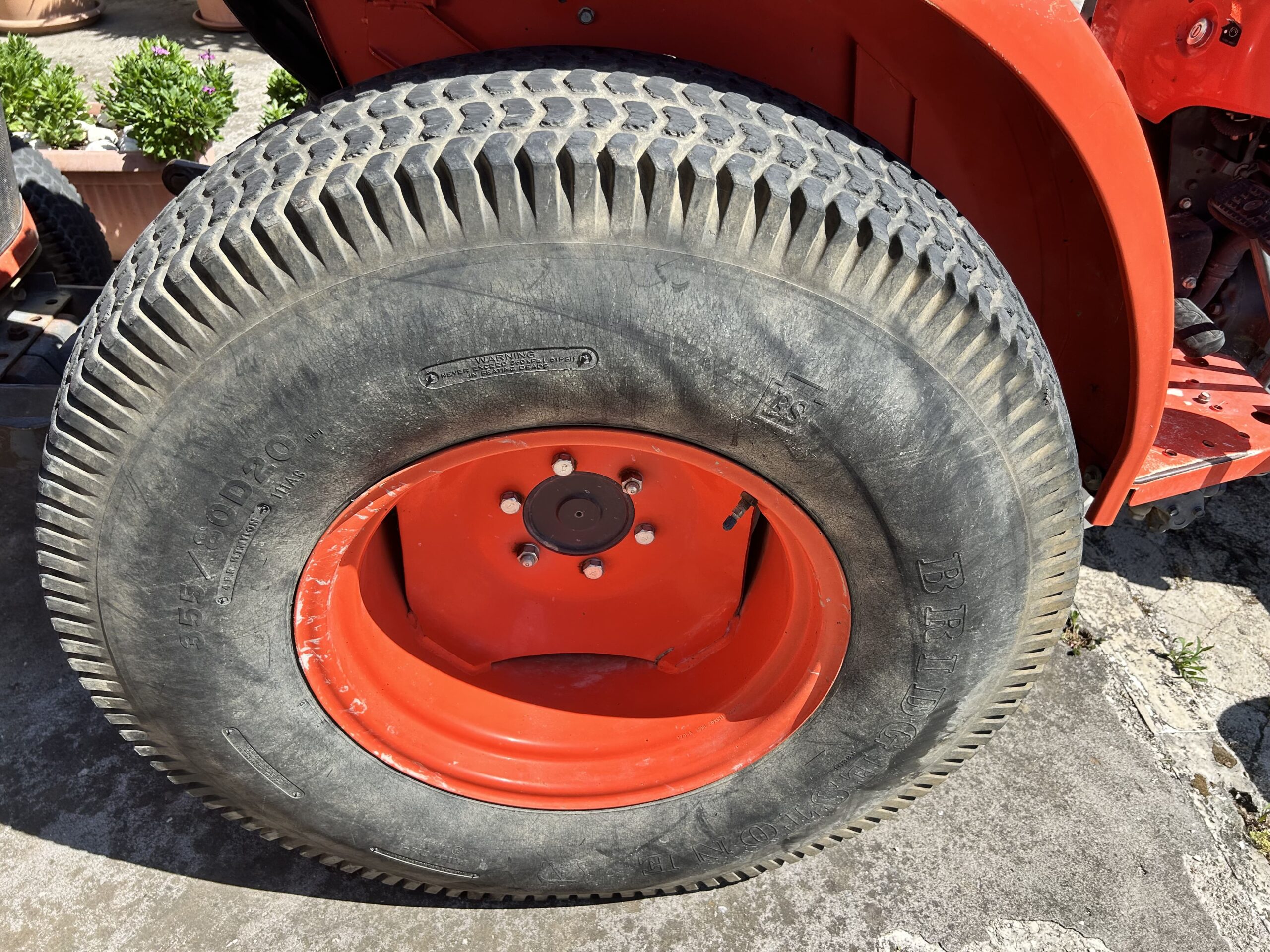 
								Trattore compatto KUBOTA L1361 HDW Usato – 5.598 Ore – anno 2019 – 37CV – € 12.499 full									