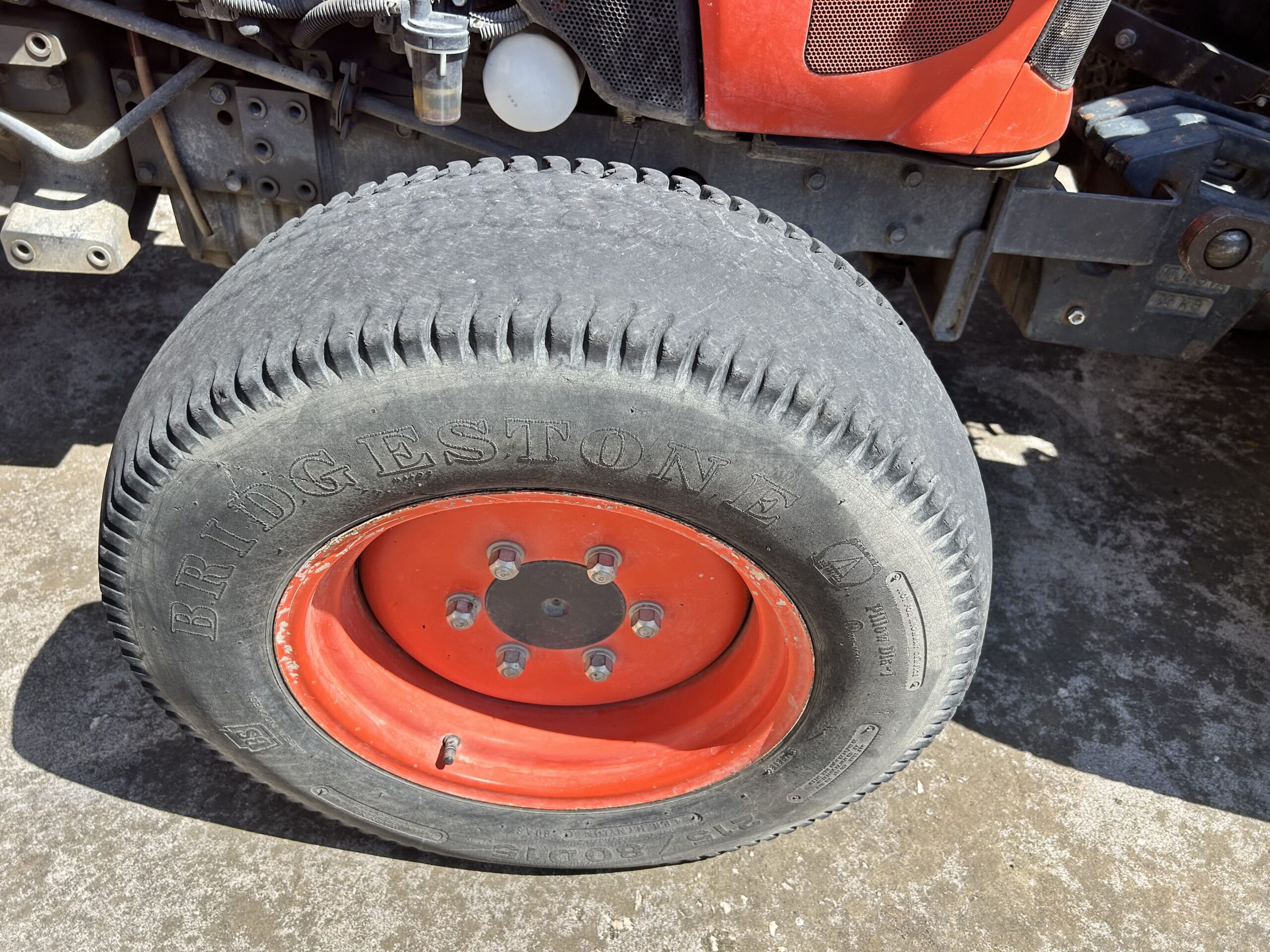 
								Trattore compatto KUBOTA L1361 HDW Usato – 6.780 Ore – anno 2019 – 37CV – € 12.499 full									