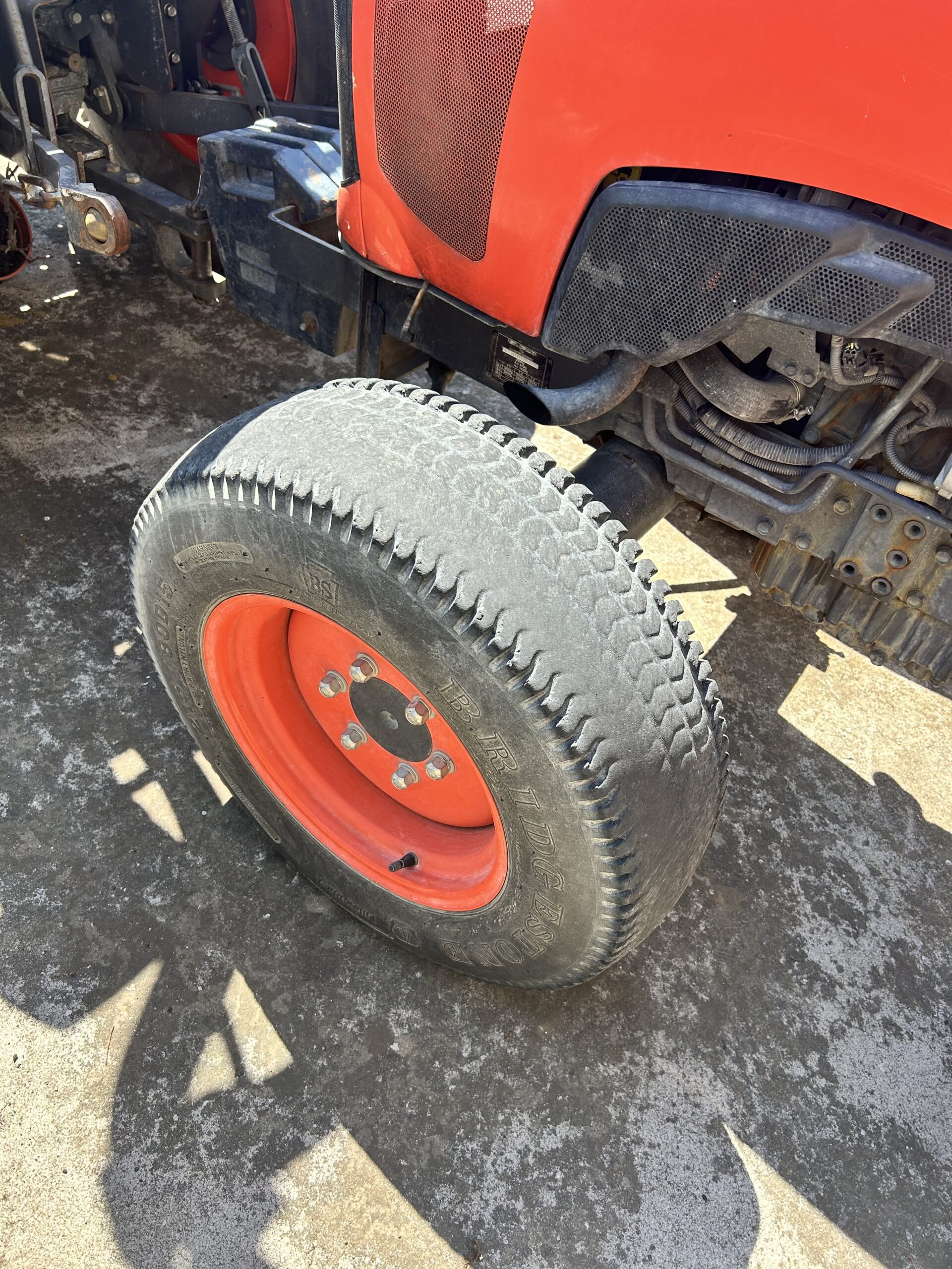 
								Trattore compatto KUBOTA L1361 HDW Usato – 6.780 Ore – anno 2019 – 37CV – € 12.499 full									