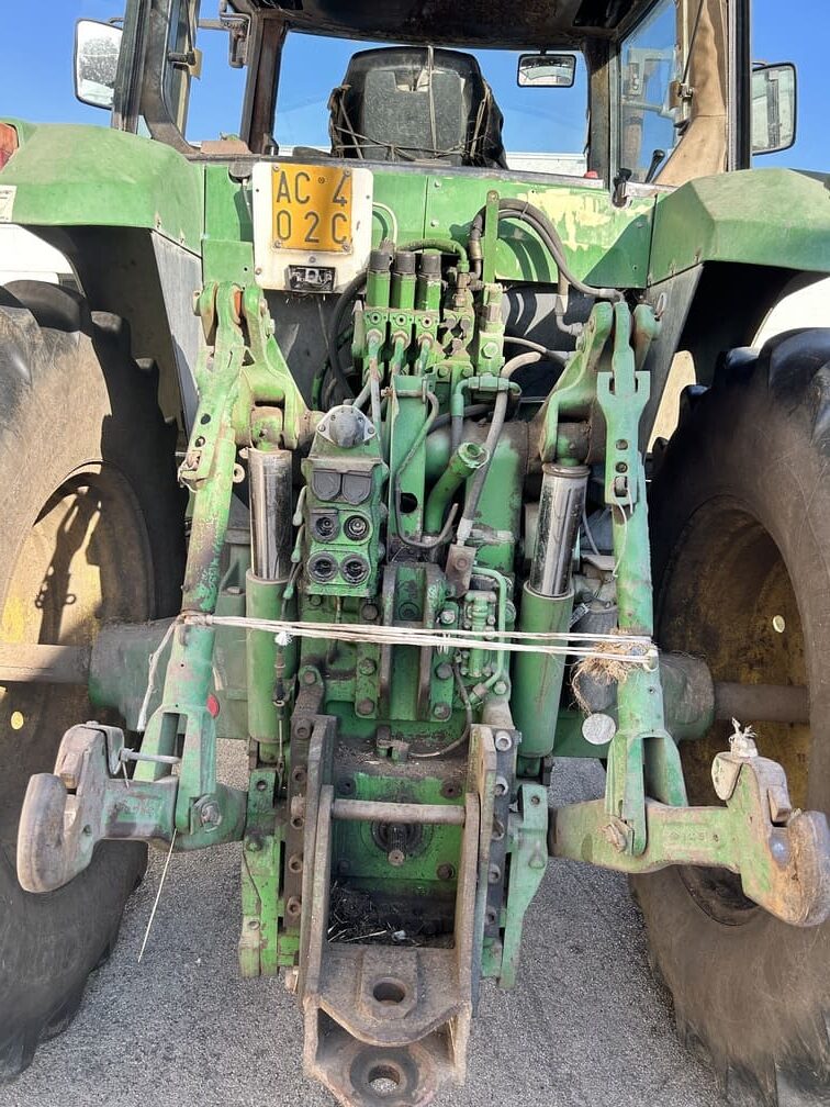 
								Trattore agricolo JOHN DEERE 7700 Usato – 1998 – 8.400 h – 150CV – € 22.900 full									