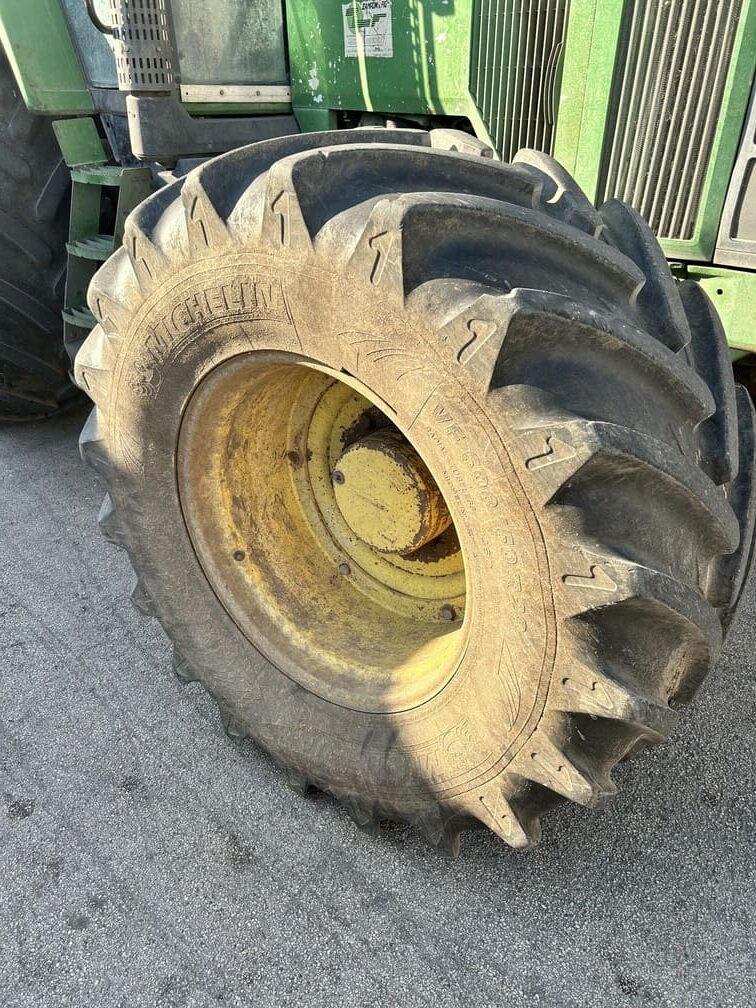 
								Trattore agricolo JOHN DEERE 7700 Usato – 1998 – 8.400 h – 150CV – € 22.900 full									