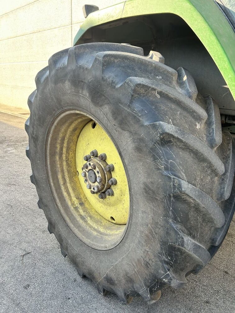 
								Trattore agricolo JOHN DEERE 7700 Usato – 1998 – 8.400 h – 150CV – € 22.900 full									