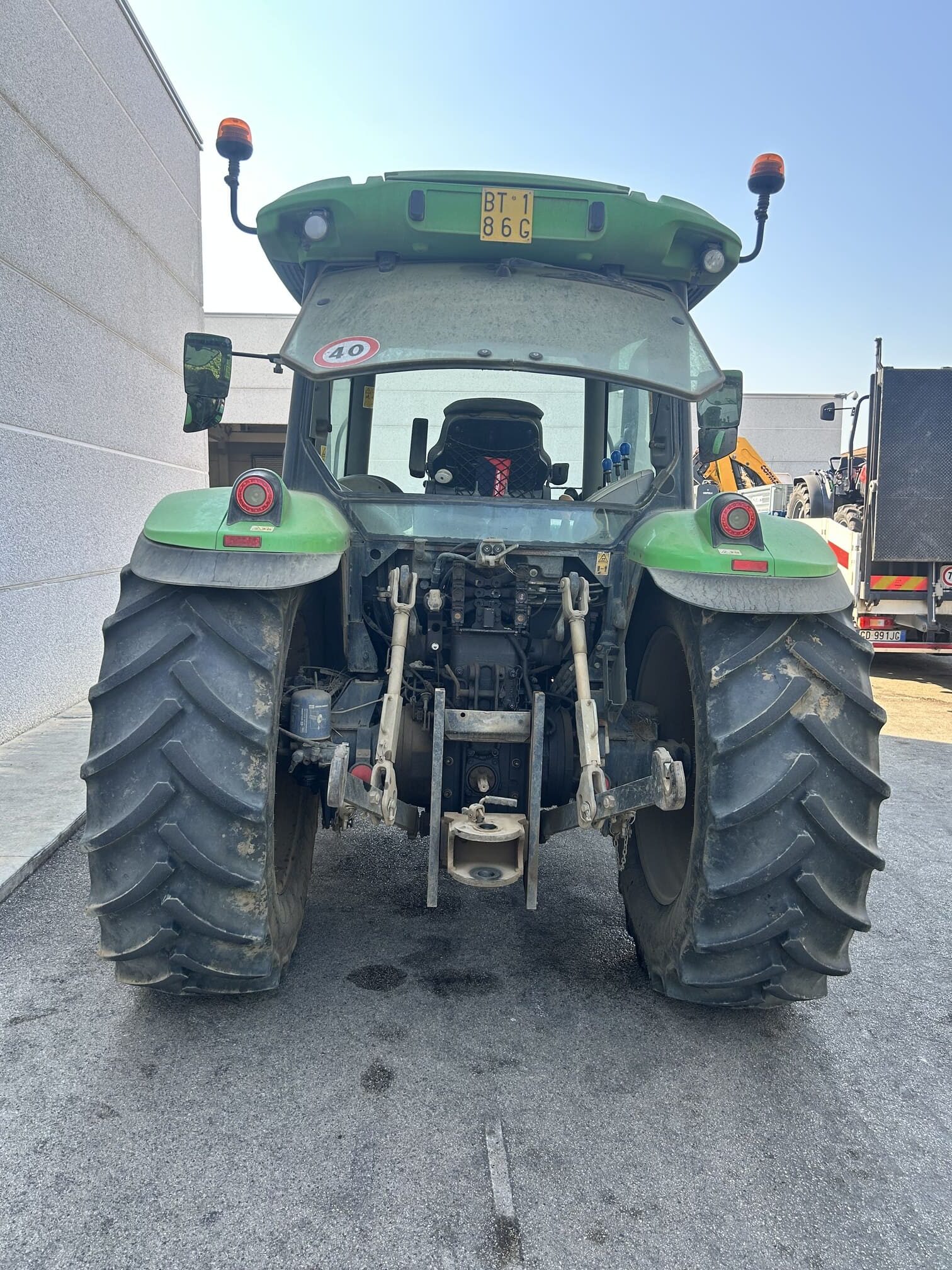 
								Trattore agricolo DEUTZ-FAHR 5120 G Usato ottimo stato – 3.988 h – 116CV – € 35.900 full									