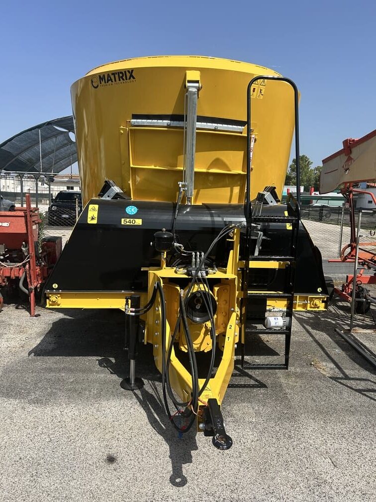 Carro miscelatore trainato ITALMIX Matrix Xeno 13 Usato – come nuovo – anno 2025 – Prezzo su richiesta