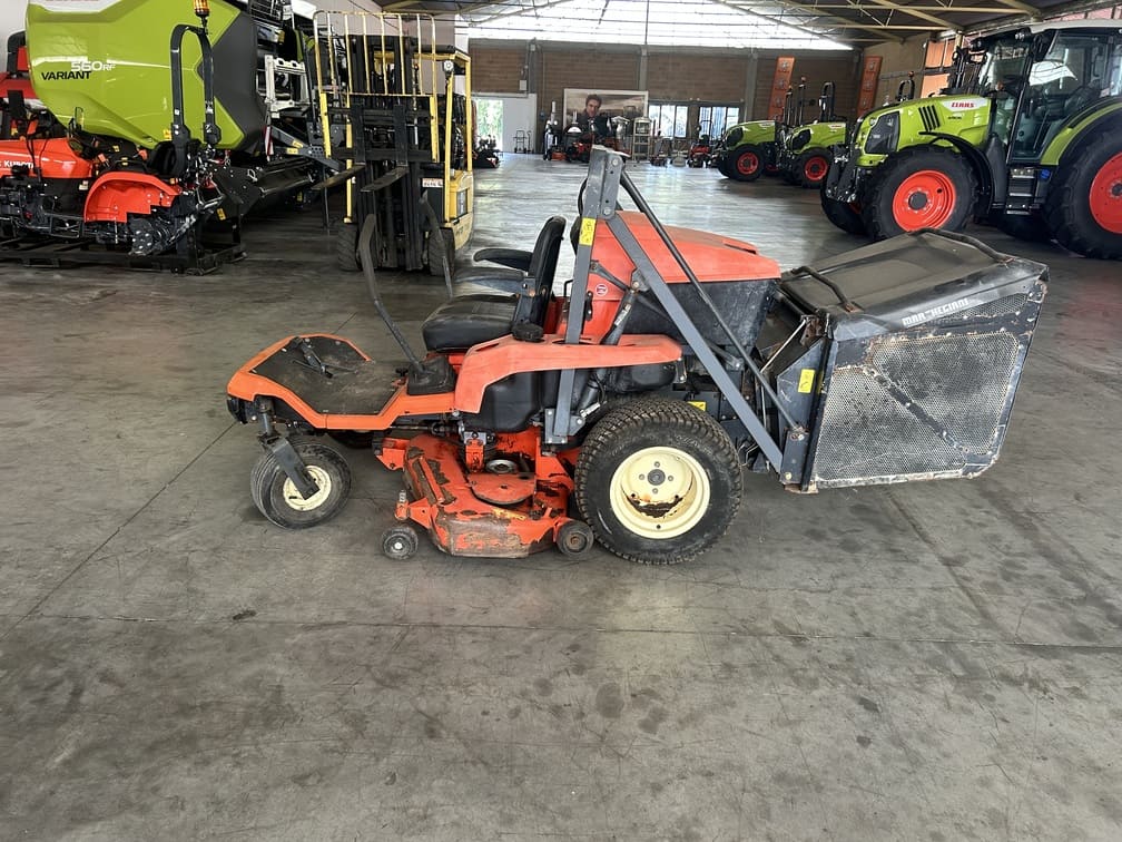 
								Trattorino rasaerba KUBOTA GZD 15 HD Usato – 15CV – Prezzo su richiesta full									