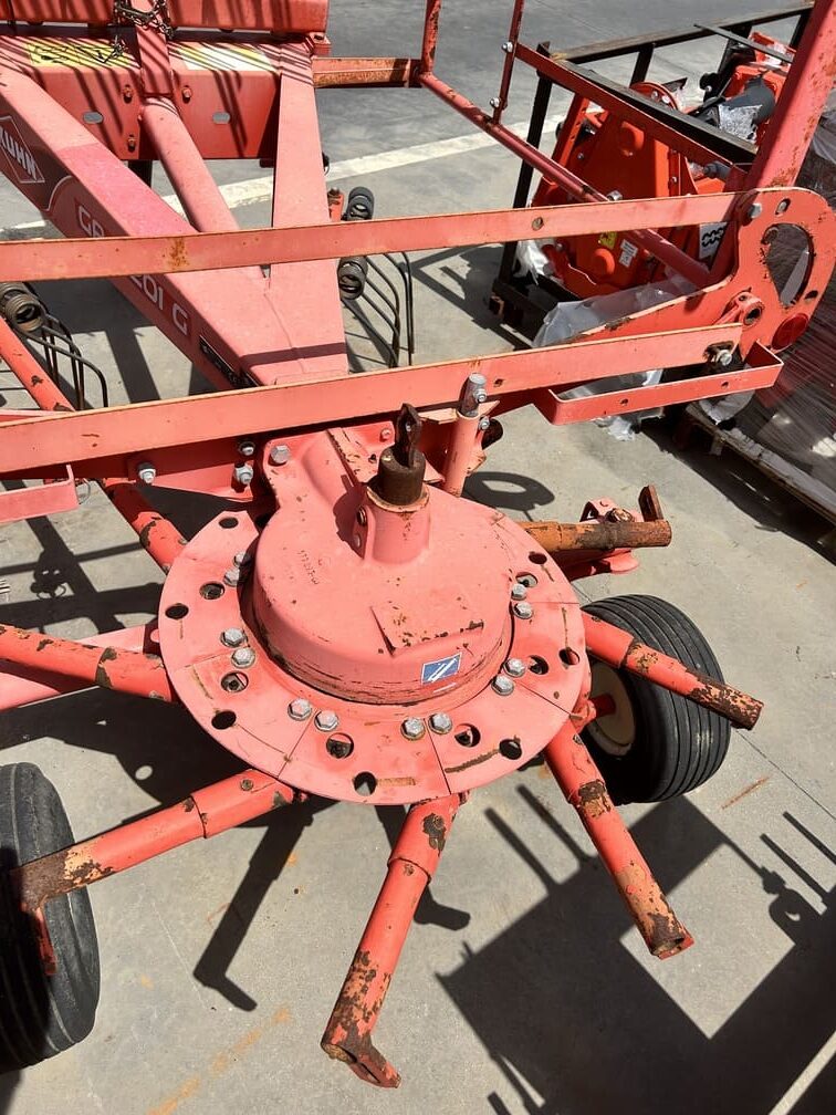 
								Ranghinatore KUHN GA 3201 G Usato – Anno 2010 – € 1.990 full									