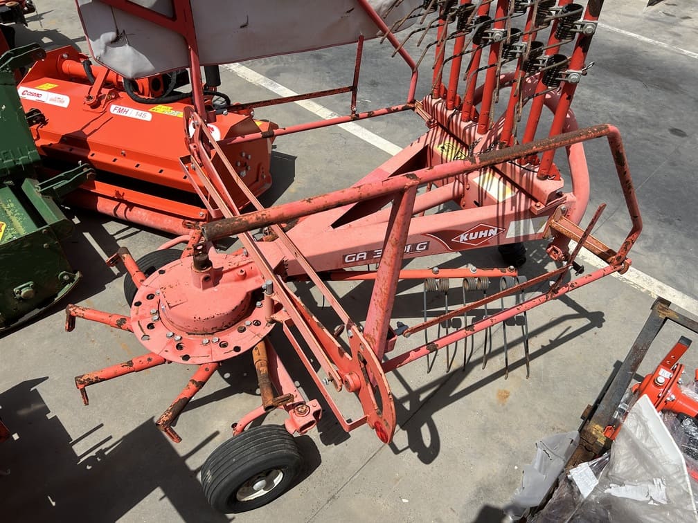 
								Ranghinatore KUHN GA 3201 G Usato – Anno 2010 – € 1.990 full									