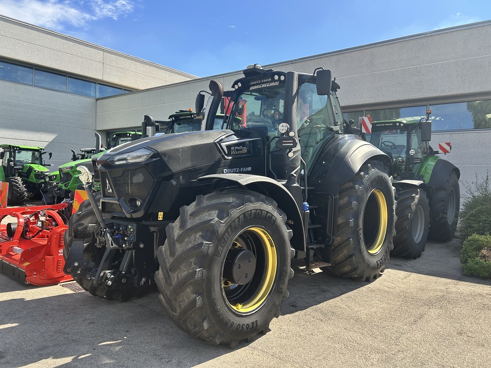 Trattore agricolo DEUTZ-FAHR 9340 Usato – ottimo stato – anno 2022 – 336CV – € 155.000