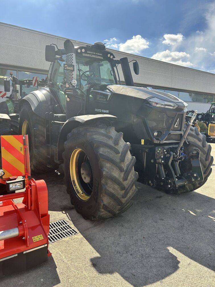 Trattore agricolo DEUTZ-FAHR 9340 Usato – ottimo stato – anno 2022 – 336CV – € 155.000