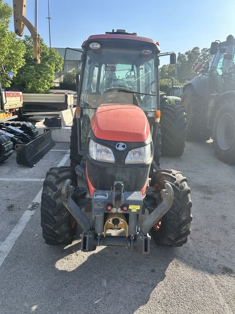 
								Trattore agricolo KUBOTA Narrow M5101 Usato – 5.941 Ore – anno 2020 – 105CV – € 29.900 full									