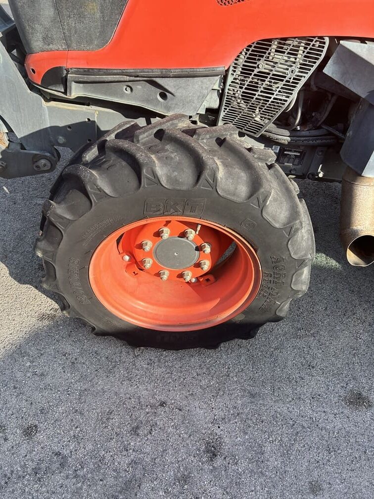
								Trattore agricolo KUBOTA Narrow M5101 Usato – 5.941 Ore – anno 2020 – 105CV – € 29.900 full									