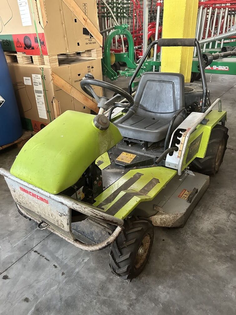 
								Trattorino Rasaerba Grillo Climber 9.21 Usato – Buono Stato – € 2.900 full									