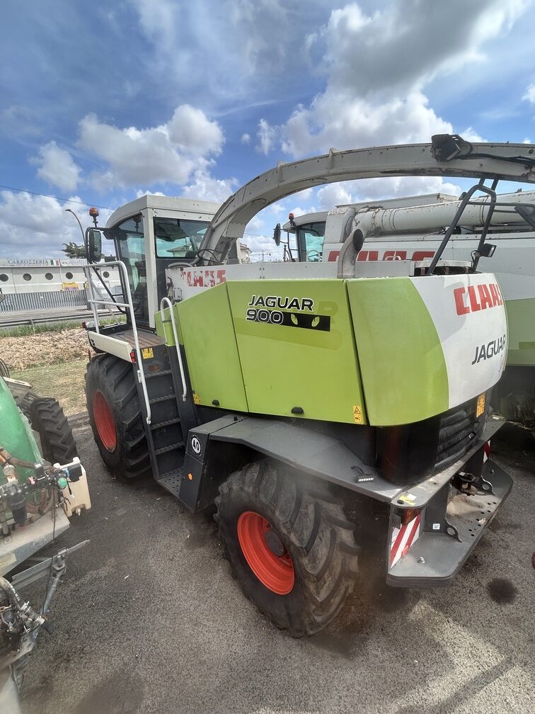 
								Trinciaforaggi semovente CLAAS Jaguar 870/A Usato – 4WD – Idrostatica – anno 2006 – 453CV – € 64.900 full									