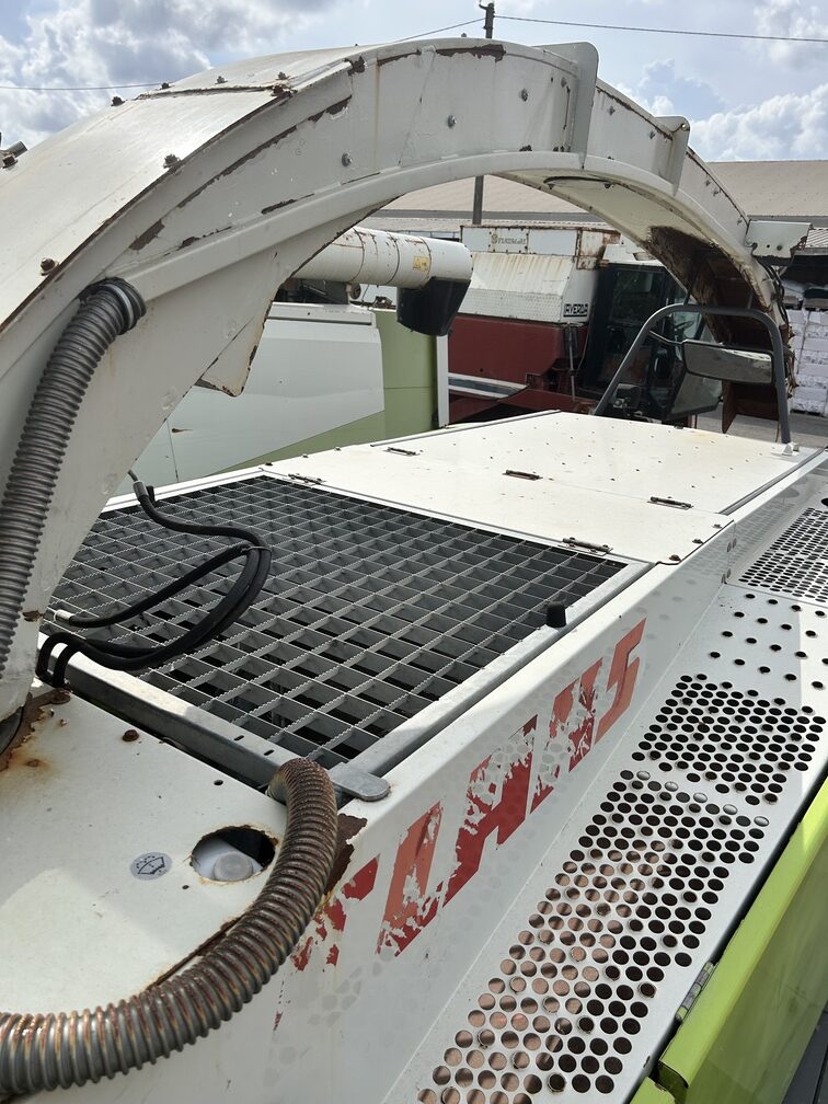 
								Trinciaforaggi semovente CLAAS Jaguar 870/A Usato – 4WD – Idrostatica – anno 2006 – 453CV – € 64.900 full									