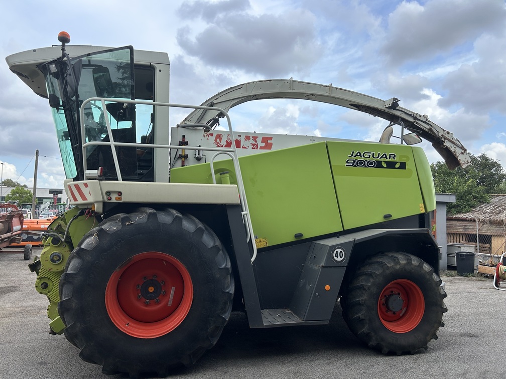 
								Trinciaforaggi semovente CLAAS Jaguar 870/A Usato – 4WD – Idrostatica – anno 2006 – 453CV – € 64.900 full									