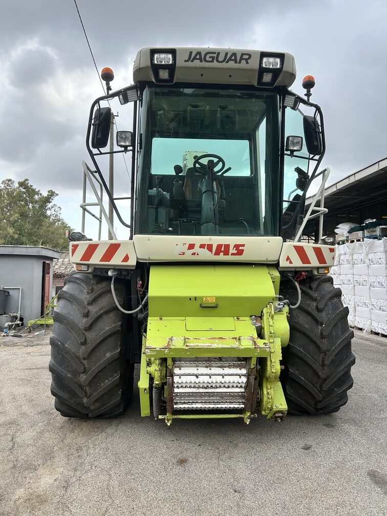 
								Trinciaforaggi semovente CLAAS Jaguar 870/A Usato – 4WD – Idrostatica – anno 2006 – 453CV – € 64.900 full									