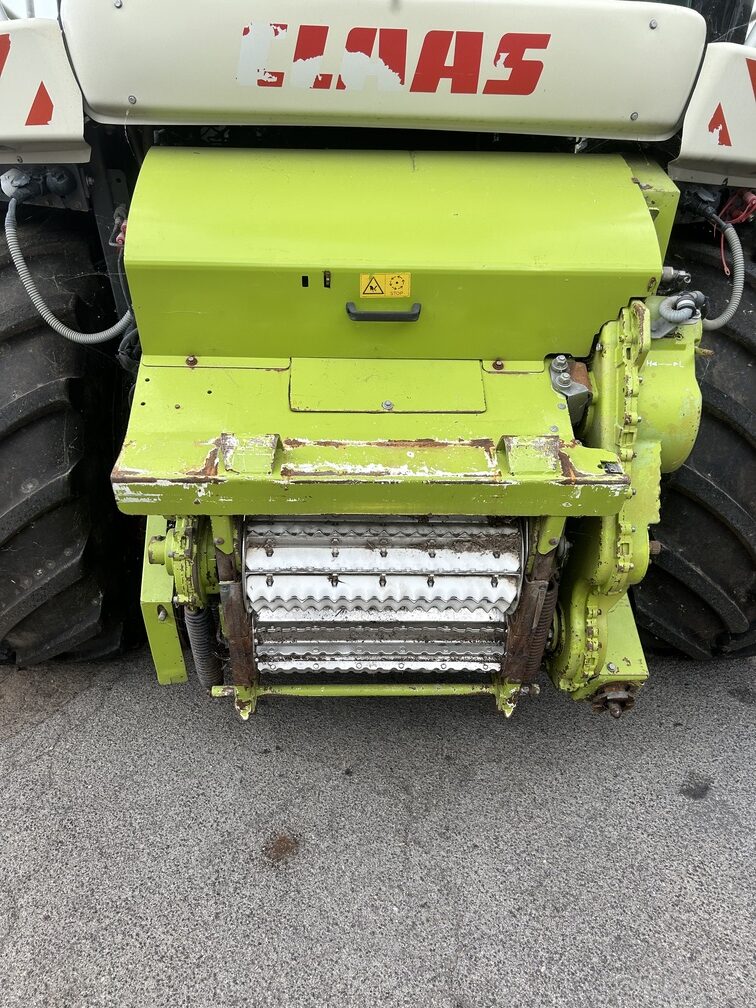
								Trinciaforaggi semovente CLAAS Jaguar 870/A Usato – 4WD – Idrostatica – anno 2006 – 453CV – € 64.900 full									