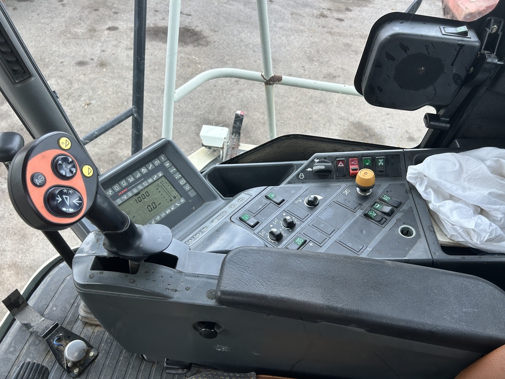 
								Trinciaforaggi semovente CLAAS Jaguar 870/A Usato – 4WD – Idrostatica – anno 2006 – 453CV – € 64.900 full									