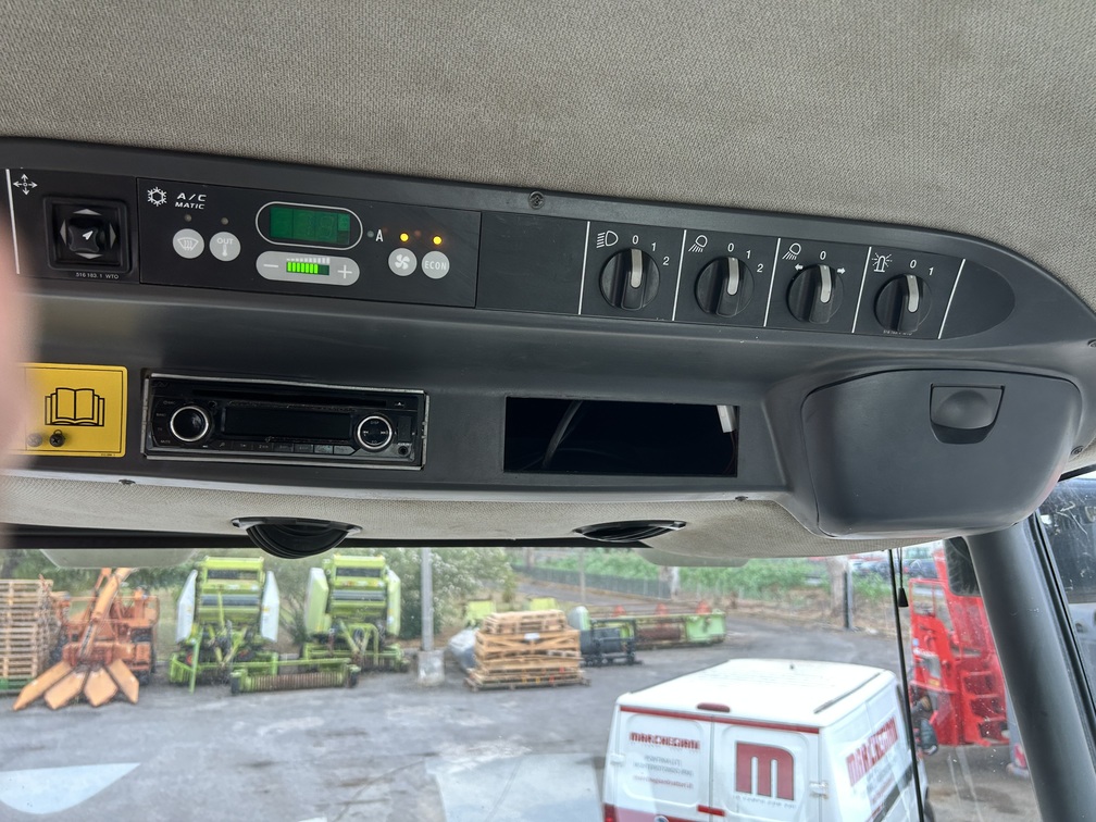 
								Trinciaforaggi semovente CLAAS Jaguar 870/A Usato – 4WD – Idrostatica – anno 2006 – 453CV – € 64.900 full									
