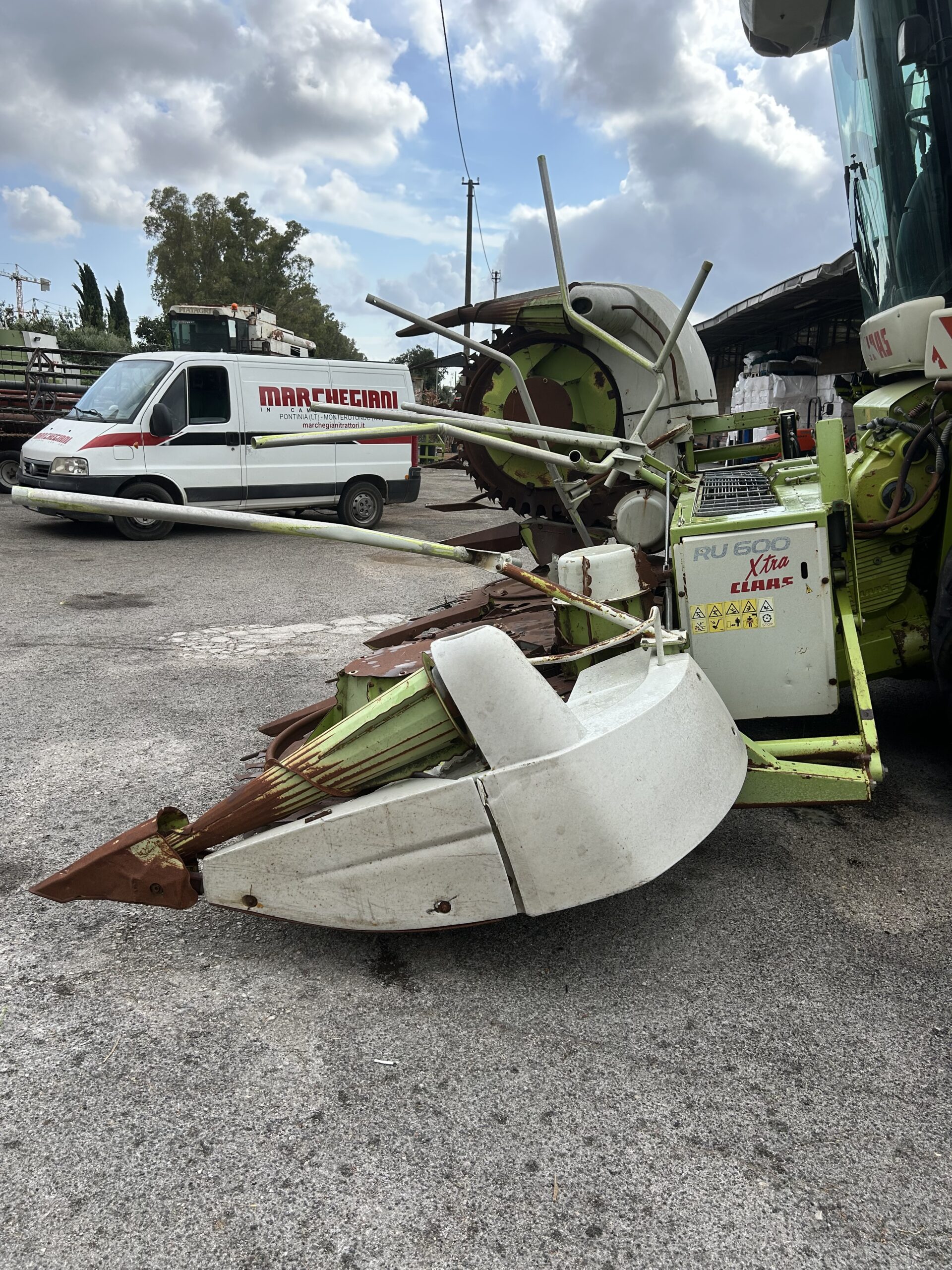 
								Barra trinciatrice CLAAS RU 600 XTRA Usata – 6 metri di estensione – € 14.900 full									