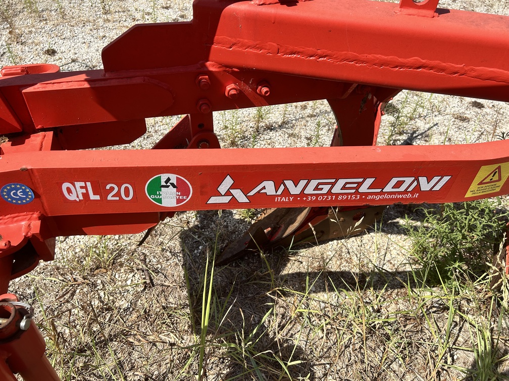 
								Aratro portato fisso ANGELONI  QFL 20 Usato – Quadrivomere – Anno 2021 – € 4.950 full									